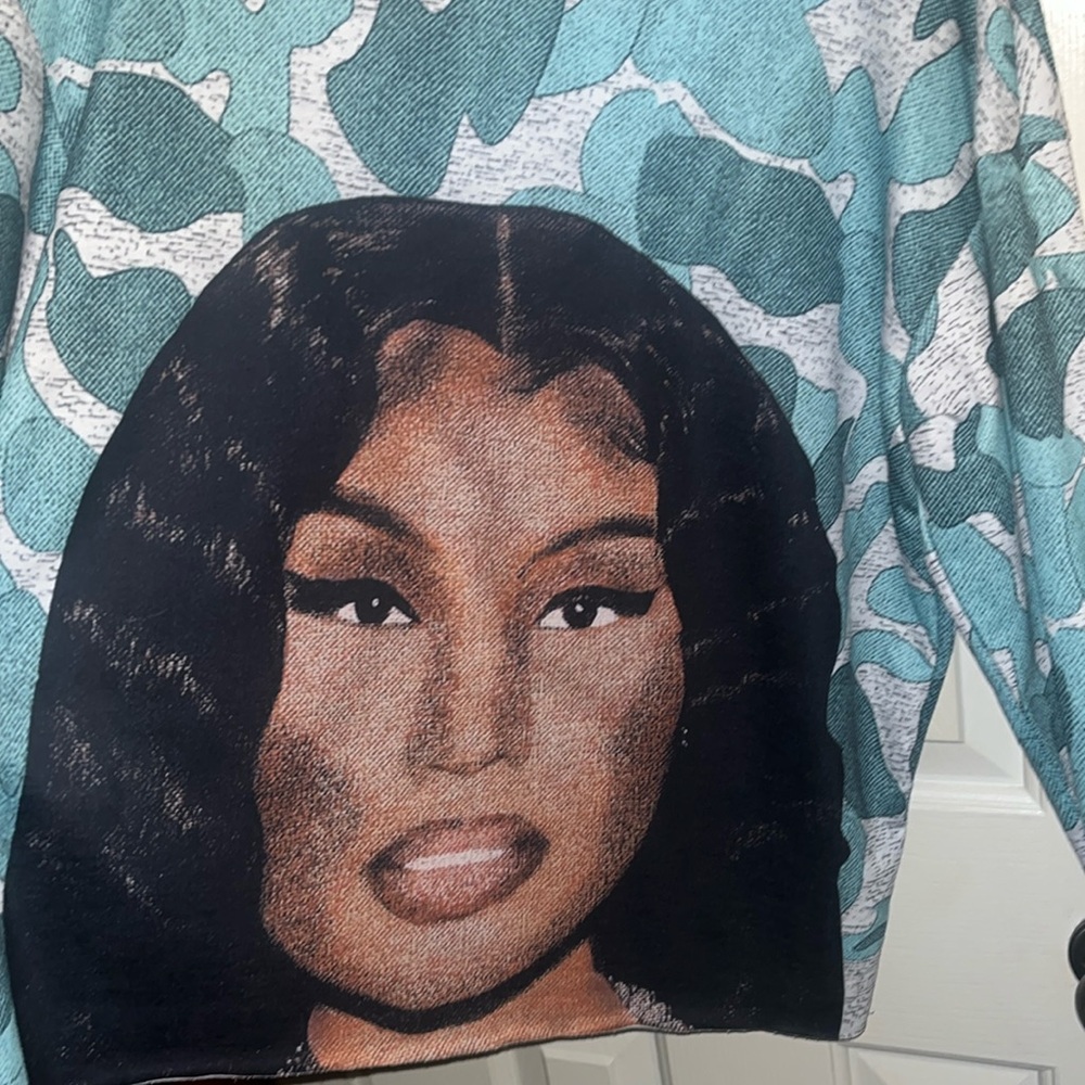 Nicki Minaj, Oversized, long sleeve, jersey cotton, women’s Tshirt. NEVER WORE